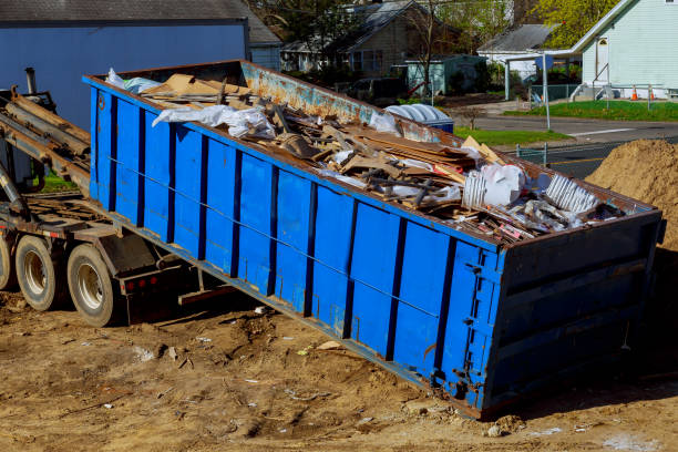 Best Garage Cleanout  in Hialeah Gardens, FL